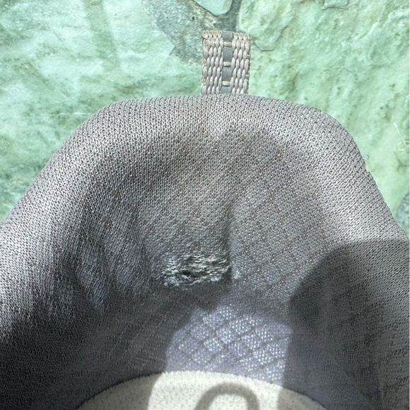 Women’s size 11 Keen hiking tennis shoes - Picture 7 of 8